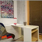 Daire Inpoint - Steps From Main Station&old Town Self Check-in Krakow