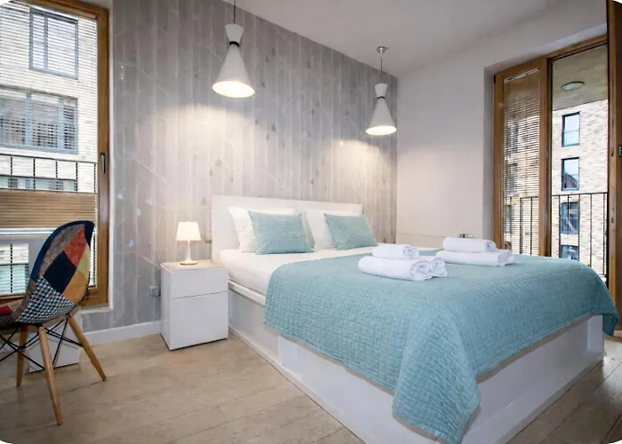 Inpoint - Steps From Main Station&old Town Self Check-in Apartment