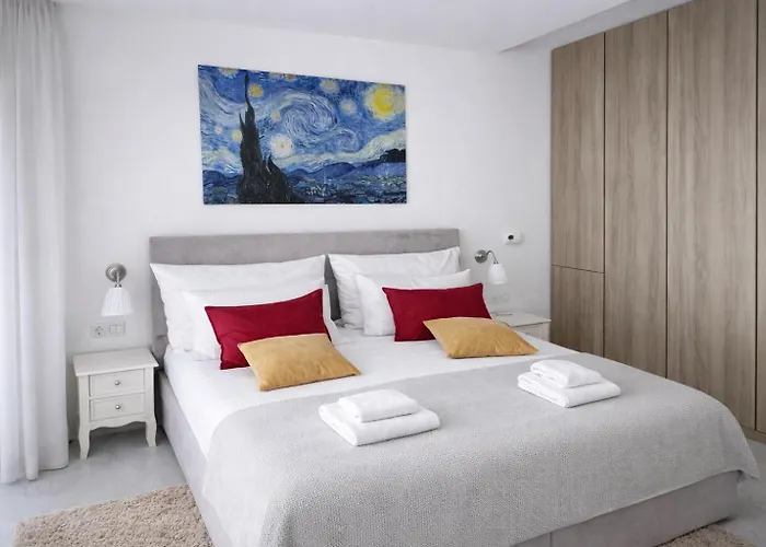 Inpoint - Steps From Main Station&old Town Self Check-in Apartment Krakow