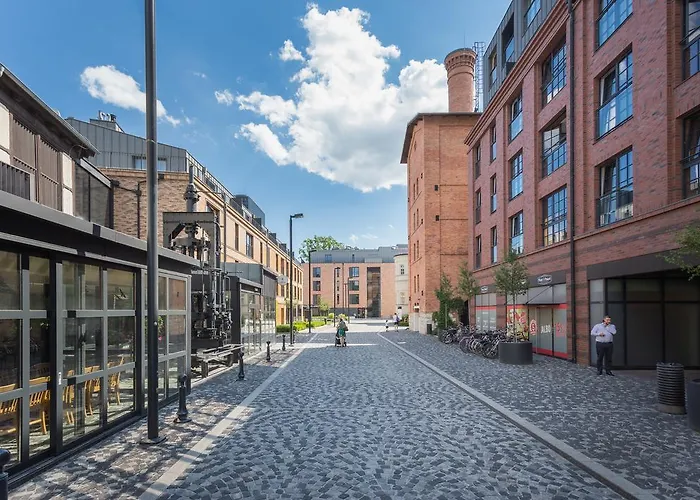 Apartment Inpoint - Steps From Main Station&old Town Self Check-in