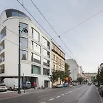 Apartment Inpoint - Steps From Main Station&old Town Self Check-in