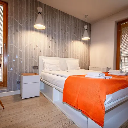 Apartment Inpoint - Steps From Main Station&old Town Self Check-in *