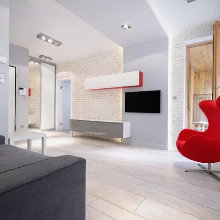 アパート Inpoint - Steps From Main Station&old Town Self Check-in