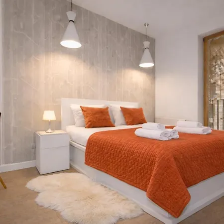 Inpoint - Steps From Main Station&old Town Self Check-in Апартаменты