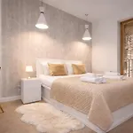 Inpoint - Steps From Main Station&old Town Self Check-in * Kraków